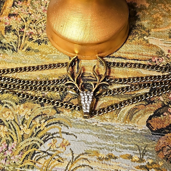 Rhinestone Deer Bracelet - Picture 6 of 7